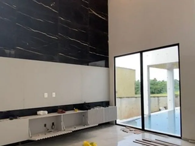 Imagem 8: Casa À Venda com 350M², 5 Dormitórios Sendo 5 Suítes e 2 Vagas no Alphaville