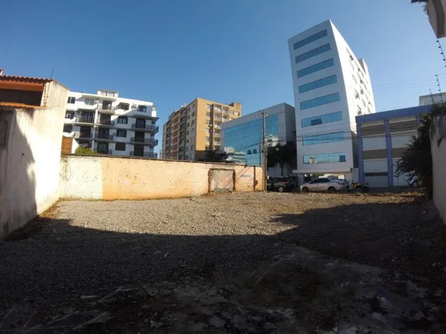 Imagem: O terreno possui 210m² de Área e está localizado em Vila