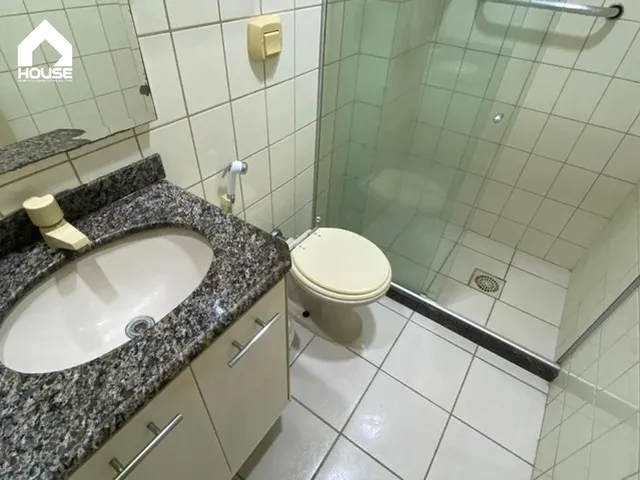 Imagem 9: Apartamento de 2 Quartos Mais Dependência no Centro de Guarapari