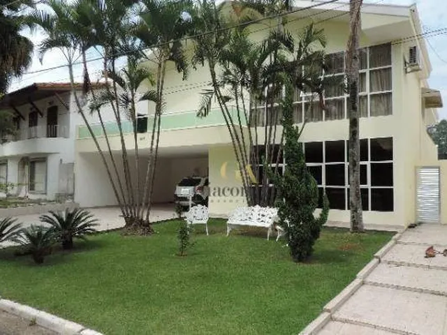 Imagem: Casa com 4 Dormitórios À Venda, 700 M²