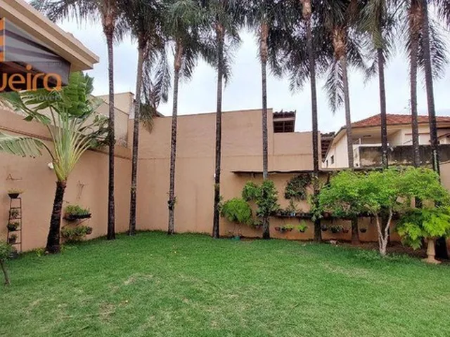 Imagem: Casa com 4 Dormitórios À Venda, 264 M²