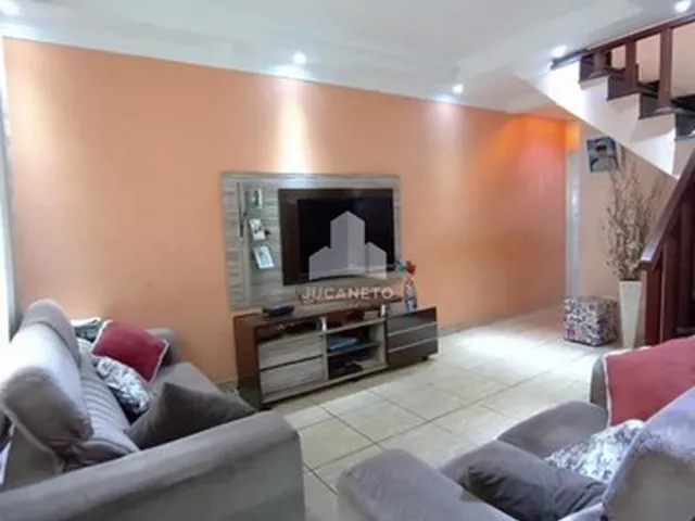 Imagem: Sobrado com 3 Dormitórios À Venda, 164