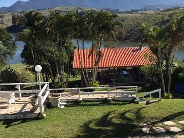 Imagem: Linda Chacara em Condominio Fechado