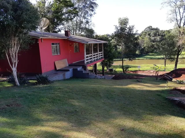 Imagem 2: Chácara com Excelente Localização, com Infraestrutura Fantástica! Piscinas, Repressa