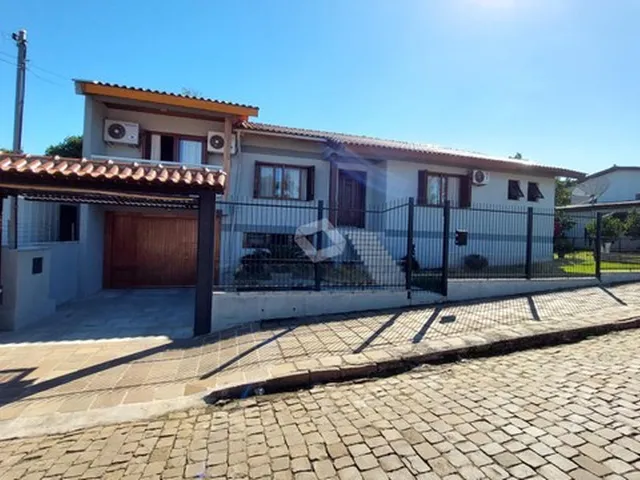 Imagem: Casa À Venda 3 Quartos, 1 Suite, 2 Vagas