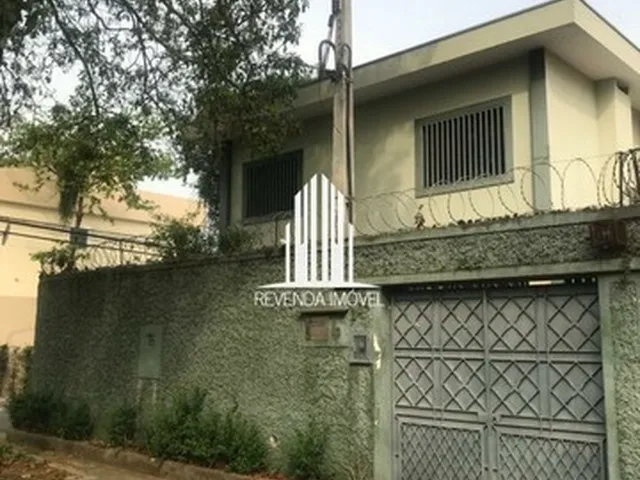 Imagem: Casa Assobradada com 4 Quartos, 4 Banheiros