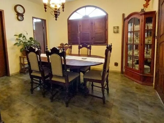 Imagem 7: Casa com 4 Quartos (2 Suítes) e 3 Vagas de Garagem, À Venda no Manoel Honório, Juiz De