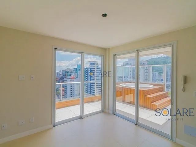 Imagem 3: Cobertura de 3 Dormitórios (2 Suítes) e 2 Vagas de Garagem À Venda no Centro