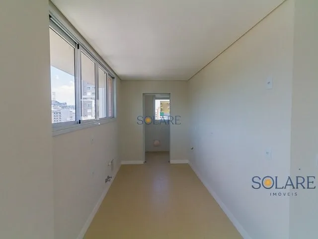 Imagem 11: Cobertura de 3 Dormitórios (2 Suítes) e 2 Vagas de Garagem À Venda no Centro