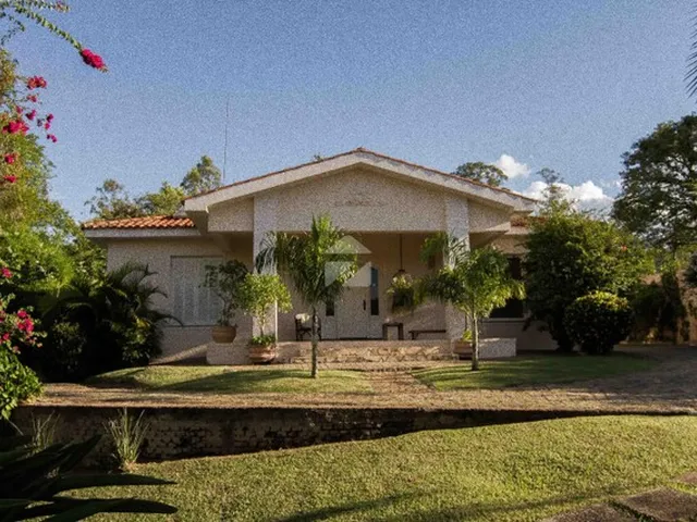 Imagem: Casa À Venda 3 Quartos, 1 Suite, 3 Vagas