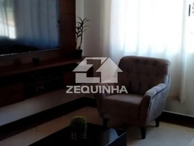 Imagem: A casa possui 3 Dormitórios, 1 Suíte, 4 Banheiros, 4