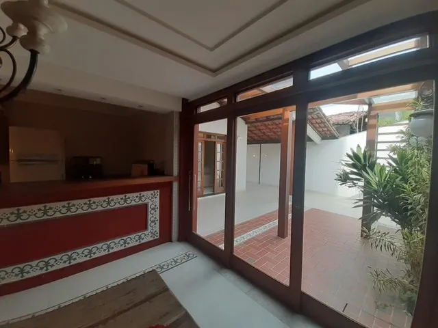 Imagem 10: Casa Linear de 03 Quartos, Sendo 02 Suítes, 295,00M², 03 Vagas de Garagem À Venda No