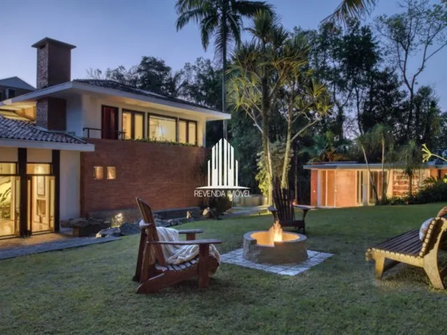 Imagem 5: Casa de Condomínio para Venda Tem 1300 Metros Quadrados com 6 Quartos