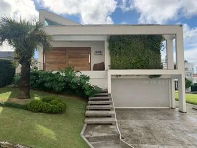 Imagem: Casa para Venda no Bairro Meia Praia em