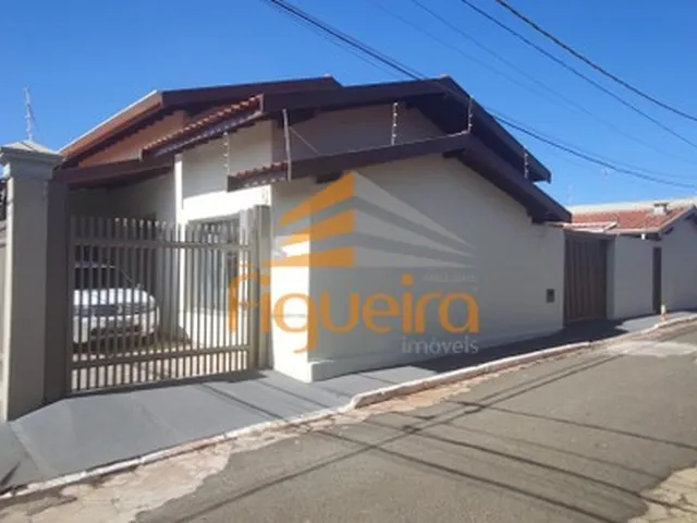 Imagem: Casa À Venda, Ótima Localização - Centro