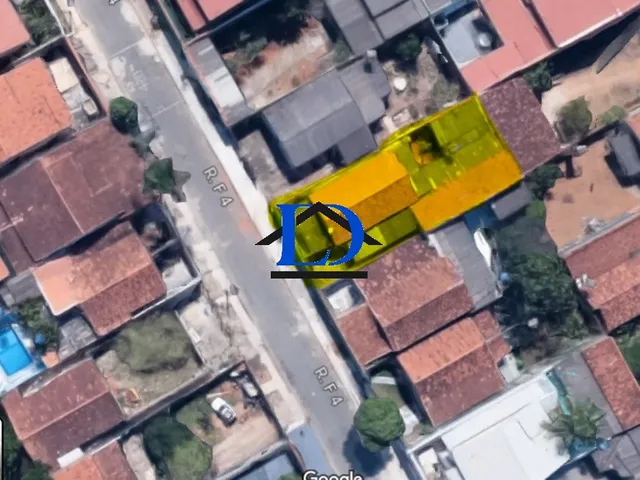 Imagem: O terreno possui 360m² de Área Privada e está localizado