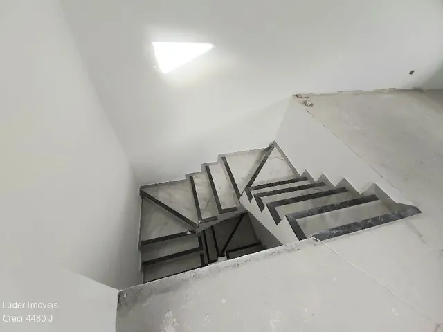 Imagem 12: Sobrado Triplex Novo 180m² venda Campo Comprido, Cuitiba