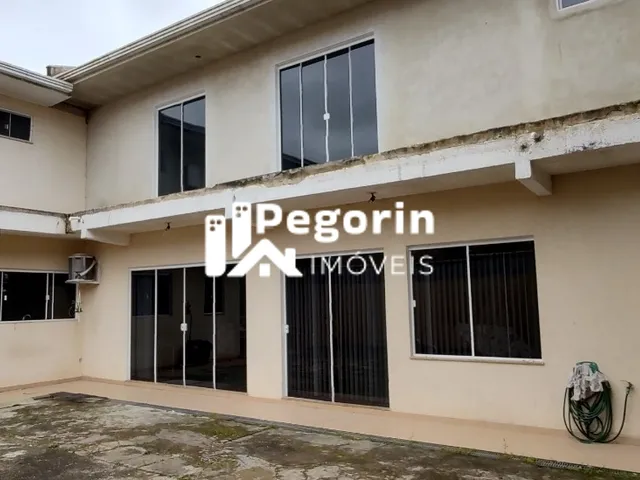 Imagem 3: Casa À Venda em Piraquara, Centro, com 4 Quartos, 238,00M²