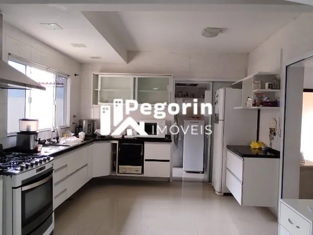 Imagem 12: Casa À Venda em Piraquara, Centro, com 4 Quartos, 238,00M²
