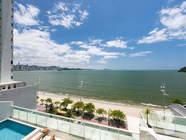 Imagem 3: Apartamento de Luxo com 4 Quartos e 3 Suítes no Centro de Balneário Camboriú - 179M² - 3 Vagas de Garagem