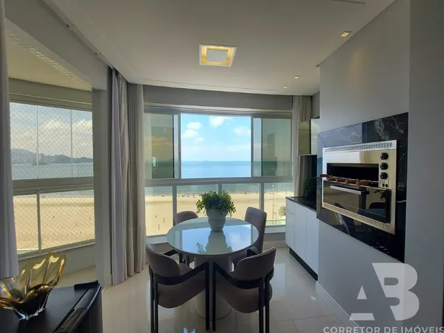 Imagem 11: Apartamento de Luxo com 4 Quartos e 3 Suítes no Centro de Balneário Camboriú - 179M² - 3 Vagas de Garagem