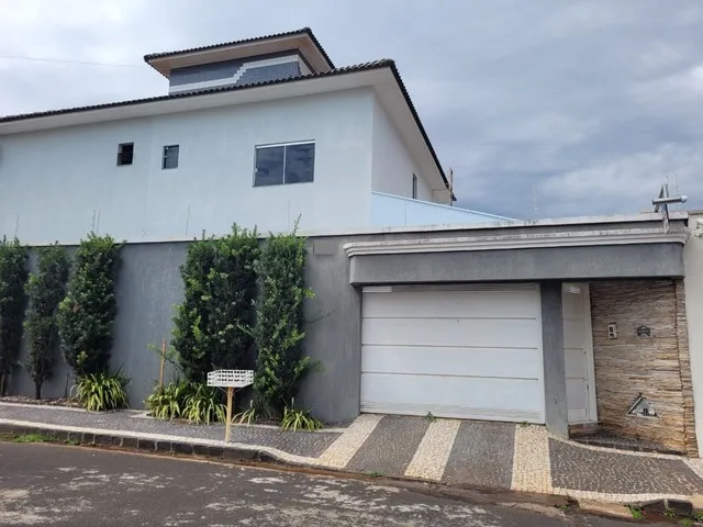 Imagem: Excelente Casa para Aluguel no Bairro Alto