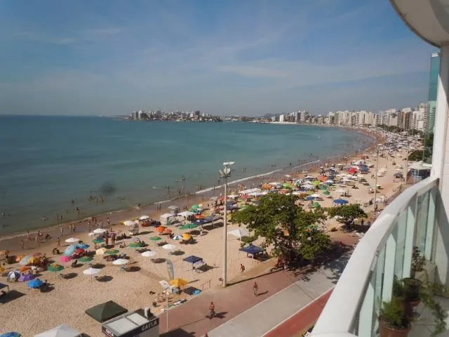 Imagem: Apto Frente a Praia com 4 Quartos Sendo