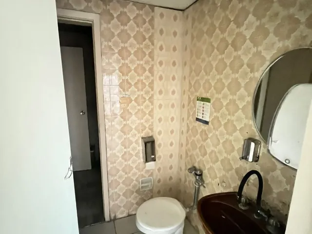 Imagem 7: Sala Comercial para Alugar com Banheiro e Copa no Comércio 74M2