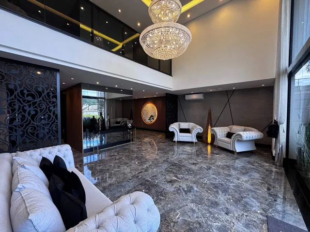 Imagem 2: Apartamento Residencial de Alto Padrão: 4 Suítes, 2 Vagas e 341,25 M² em Vila Nova, Jaraguá do Sul