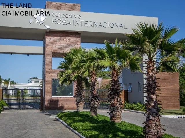 Imagem: O terreno possui 360m² de Área Privada e está localizado