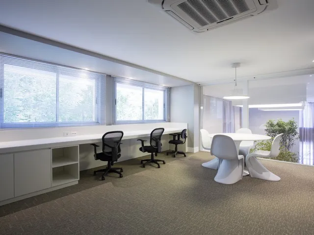 Imagem 11: SALA COMERCIAL em Porto Alegre - RS, Petrópolis