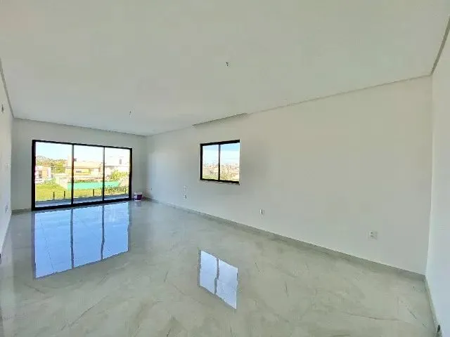 Imagem 9: Casa Duplex com 05 Suítes, Cidade Alpha, Eusébio