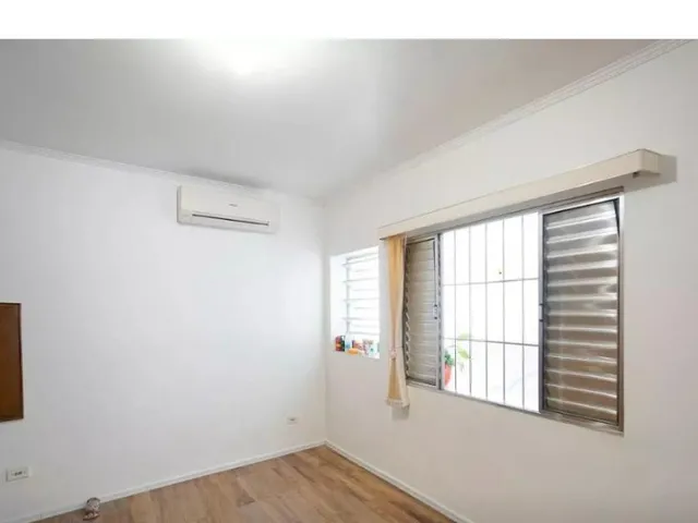 Imagem 4: Casa À Venda em São Paulo-Sp, Canindé: 5 Quartos, 2 Banheiros, 2 Vagas, 230M²! Confira Já!