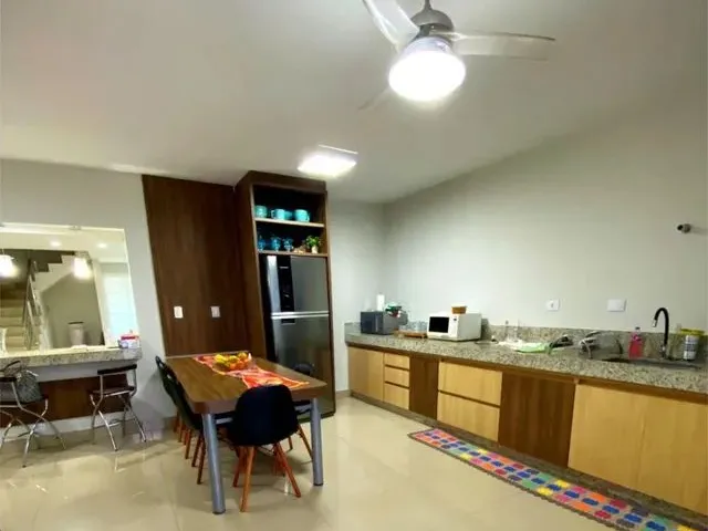 Imagem 2: Venda Casa com 4 dormitórios