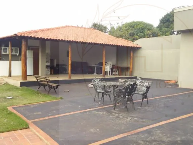 Imagem 11: Casa com 4 Quartos, 1310M², À Venda em Brodowski