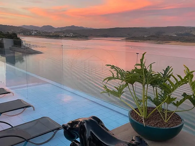 Imagem: Casa em Escarpas do Lago, Marina, 8 Suites