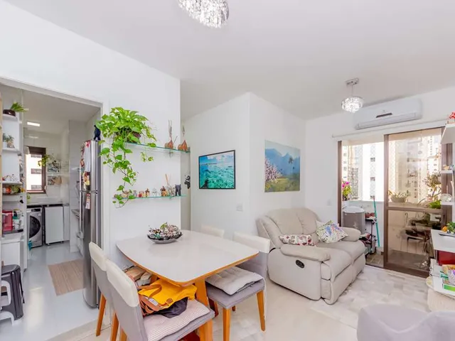 Imagem: O apartamento possui 2 Dormitórios, 1 Banheiro, 1 Vaga na