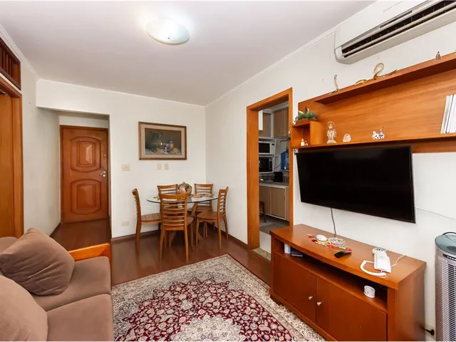 Imagem: O apartamento possui 2 Dormitórios, 2 Banheiros, 1 Vaga na
