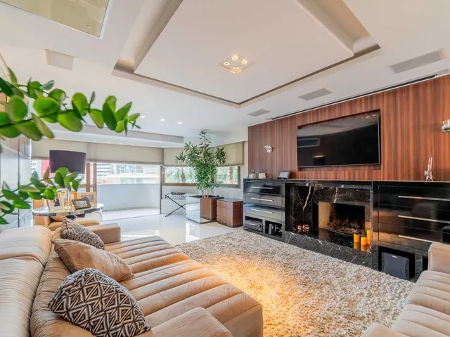 Imagem: O apartamento possui 4 Dormitórios, 4 Suítes, 14