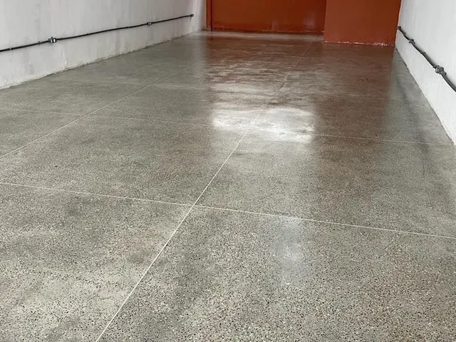 Imagem 14: Ponto Comercial para Locação no Ponto Central, Feira de Santana 4 Salas, 1 Banheiro, 1 Vaga 90M² Área Total