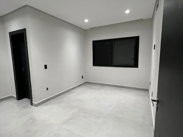 Imagem 9: Casa de Luxo no Condomínio na Vila Martins em Itu-Sp: 3 Quartos, 3 Suítes, 3 Salas, 5 Banheiros e 4 Vagas de Garagem!