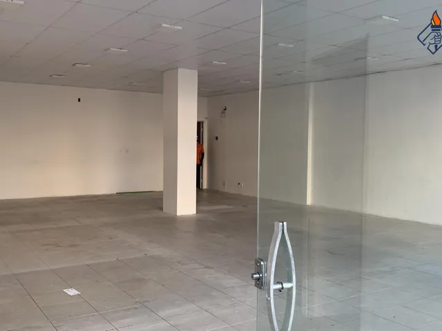 Imagem: Ponto Comercial para Locação em Rua Pública