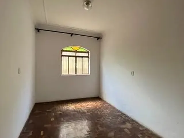 Imagem 4: Casa com 3 Dormitórios À Venda em Viçosa