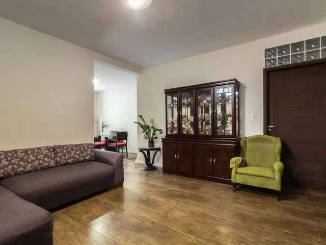 Imagem: Casa para venda em Vila Romana com 6 quartos