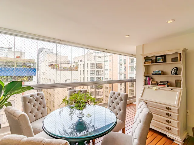 Imagem 2: Apartamento para Venda em Cerqueira César com 4 Quartos, Sendo 4 Suítes, 300M²