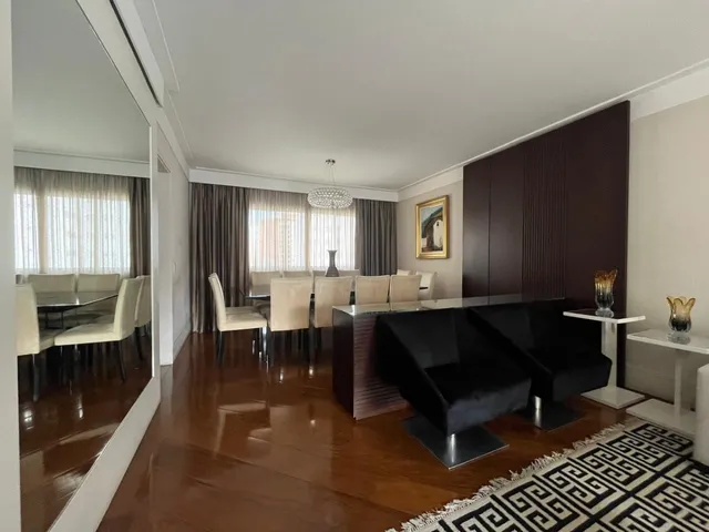 Imagem 4: Apartamento para Venda em Moema com 3 Quartos, Sendo 3 Suítes, 203M²