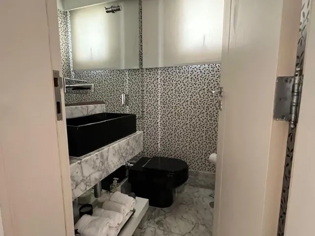 Imagem 2: Apartamento para Venda em Moema com 3 Quartos, Sendo 3 Suítes, 203M²