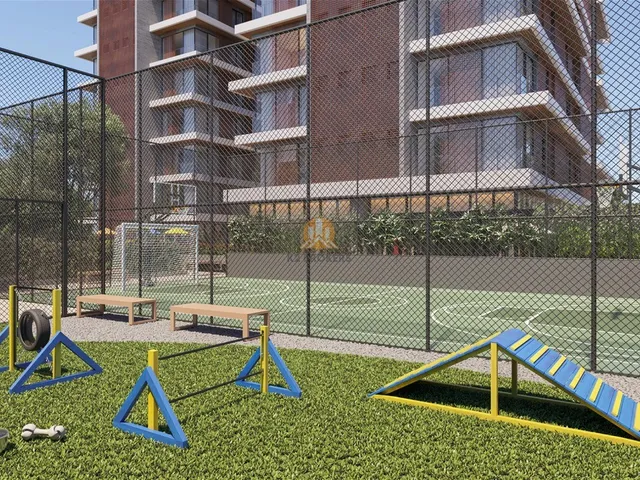 Imagem 1: Cobertura À Venda em Curitiba, Centro, com 4 Quartos, 302,95M²