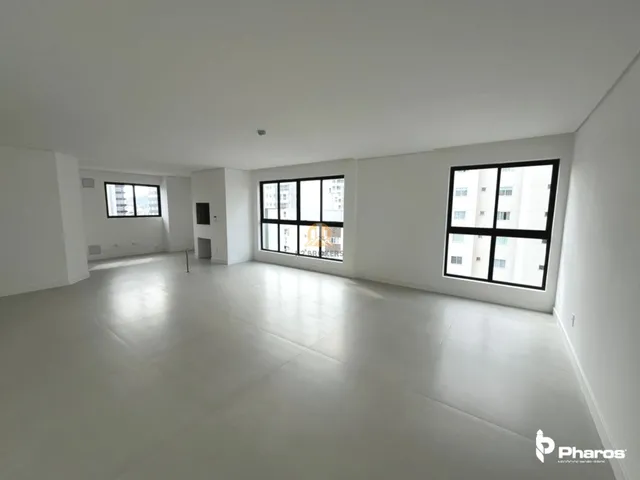 Imagem 14: Apartamento À Venda, no Marabella Tower em Balneário Camboriú, Centro, com 3 Quartos, 112,10M²