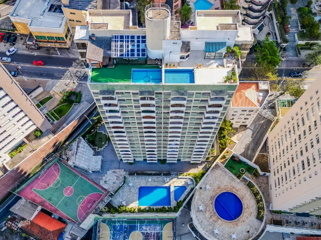 Imagem: O apartamento possui 4 Dormitórios, 4 Suítes, 6